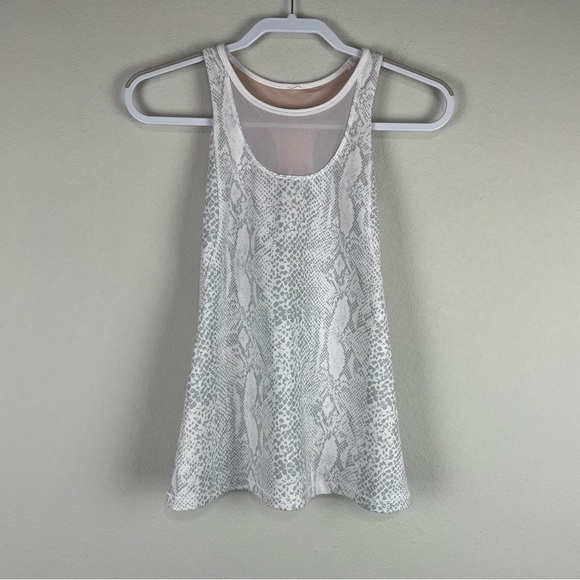 Lululemon White Gray Desert Snake Print Mesh With Me Athletic Tank Top Size 6 - Picture 1 of 5